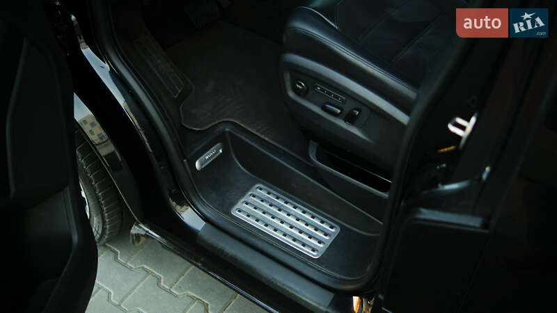 Мінівен Volkswagen Multivan 2016 в Львові