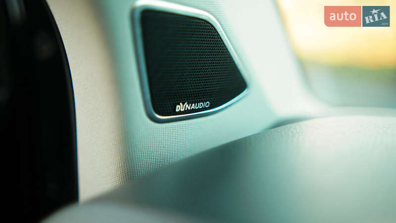 Мінівен Volkswagen Multivan 2016 в Львові