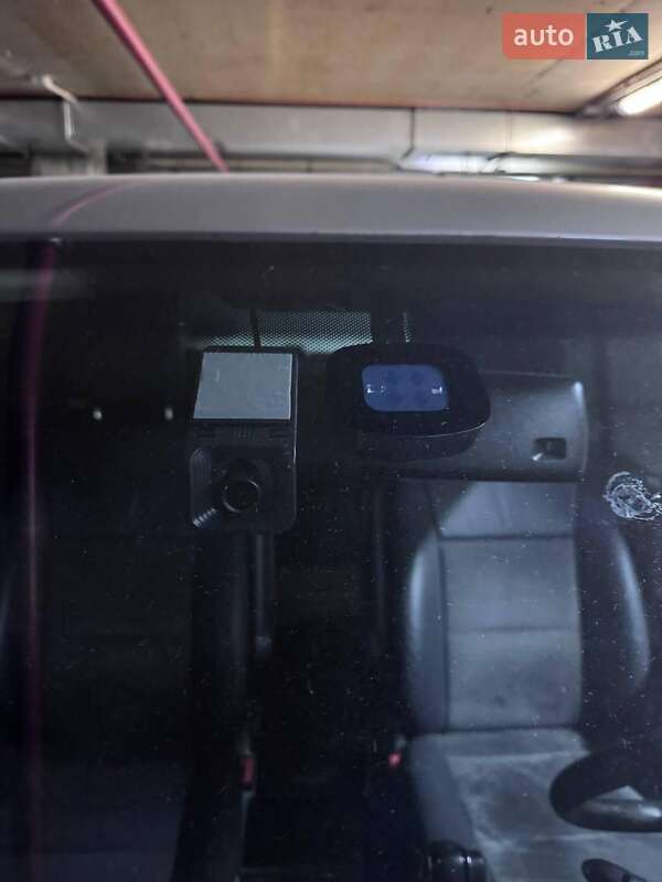 Мінівен Volkswagen Multivan 2015 в Києві