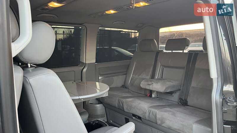 Минивэн Volkswagen Multivan 2006 в Николаеве