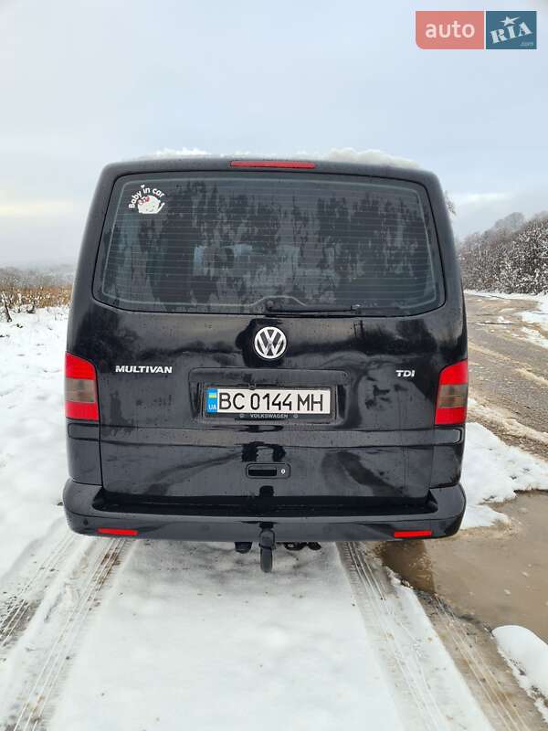 Минивэн Volkswagen Multivan 2007 в Новом Роздоле