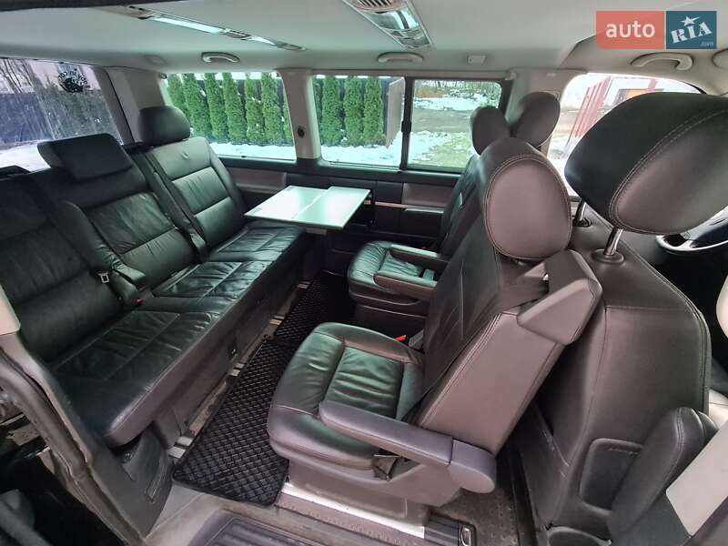 Минивэн Volkswagen Multivan 2007 в Новом Роздоле