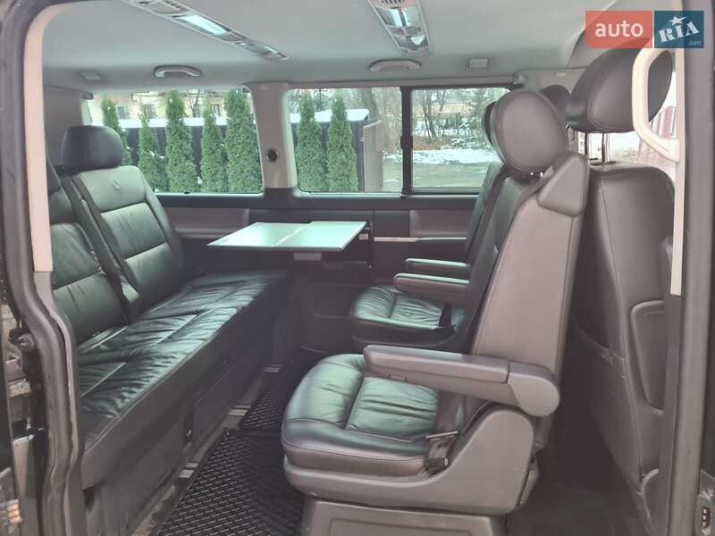 Минивэн Volkswagen Multivan 2007 в Новом Роздоле