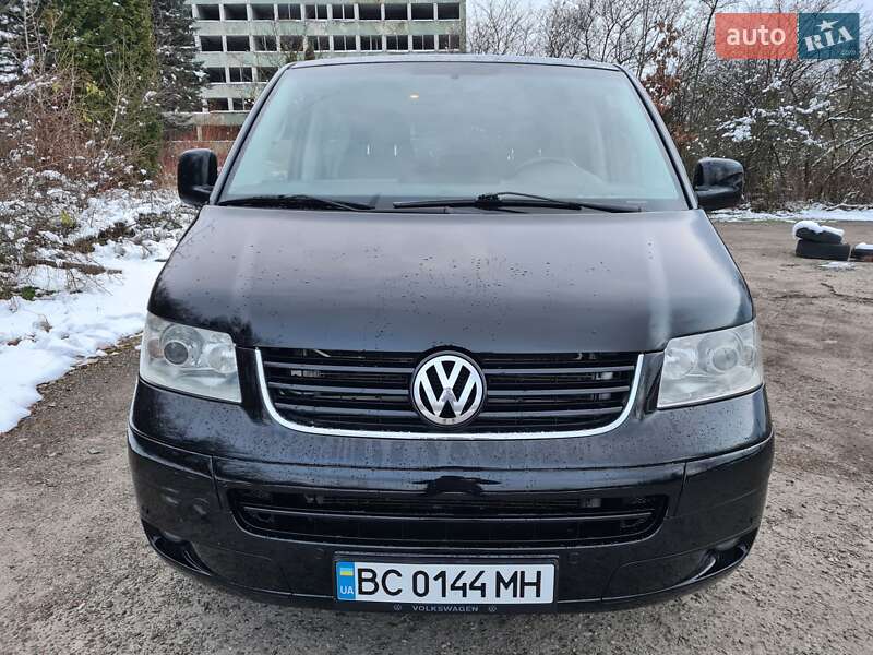 Минивэн Volkswagen Multivan 2007 в Новом Роздоле