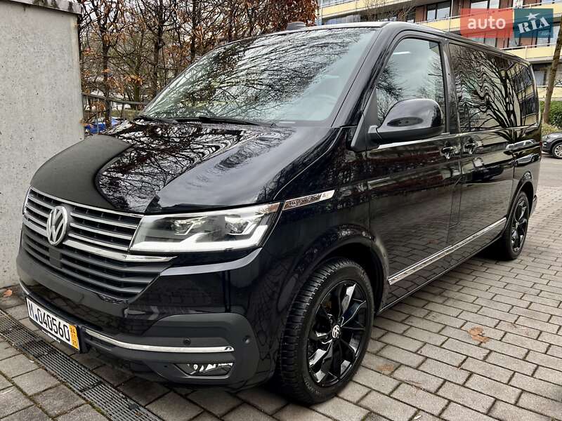 Минивэн Volkswagen Multivan 2022 в Киеве