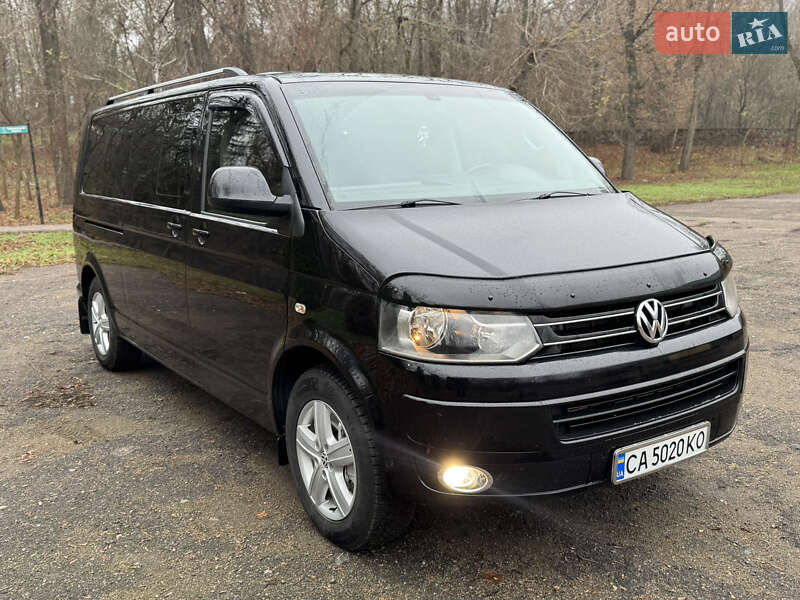 Минивэн Volkswagen Multivan 2013 в Каменке