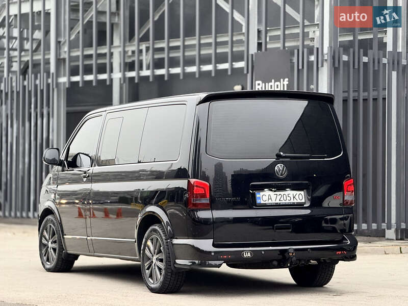 Минивэн Volkswagen Multivan 2012 в Киеве