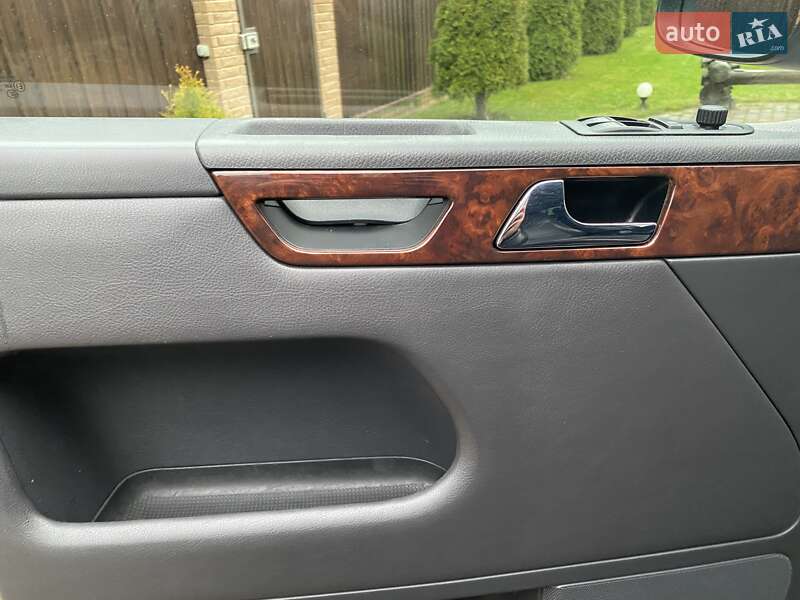 Мінівен Volkswagen Multivan 2013 в Охтирці фото 17 Мінівен Volkswagen Multivan 2013 в Охтирці