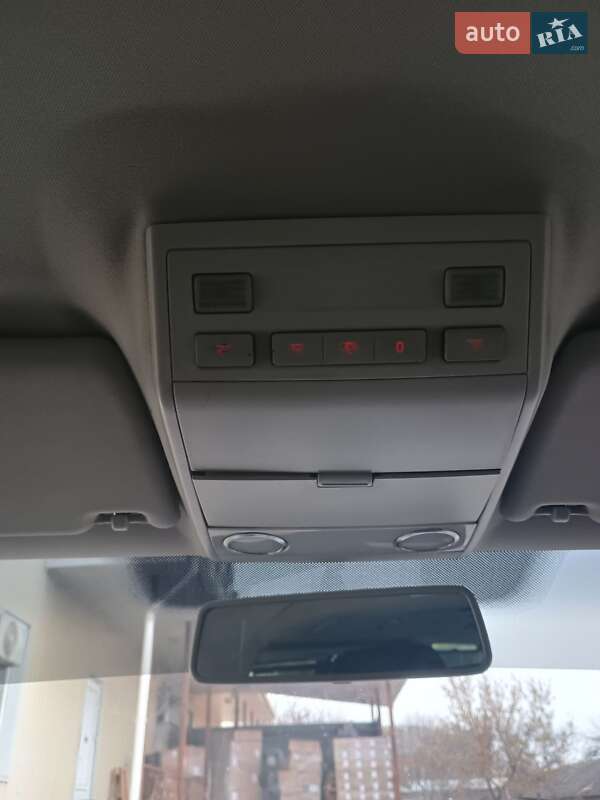 Минивэн Volkswagen Multivan 2004 в Николаеве фото 39 Минивэн Volkswagen Multivan 2004 в Николаеве