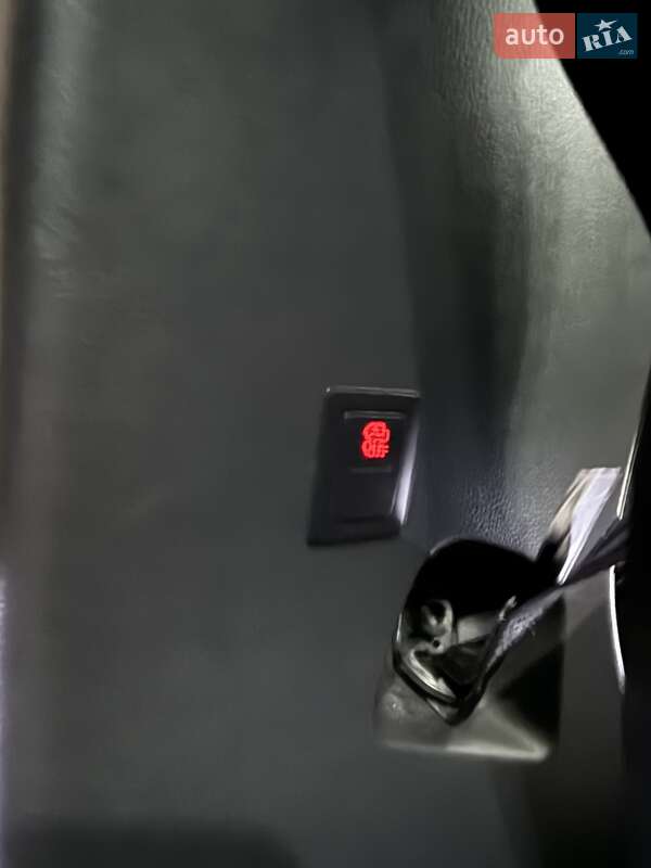 Мінівен Volkswagen Multivan 2016 в Львові