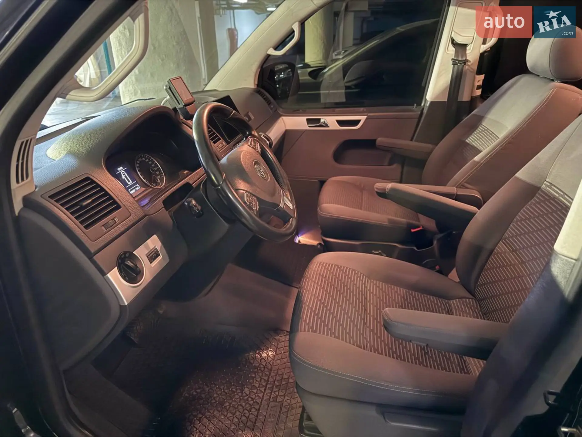 2010 Volkswagen Multivan - мініатюра 16