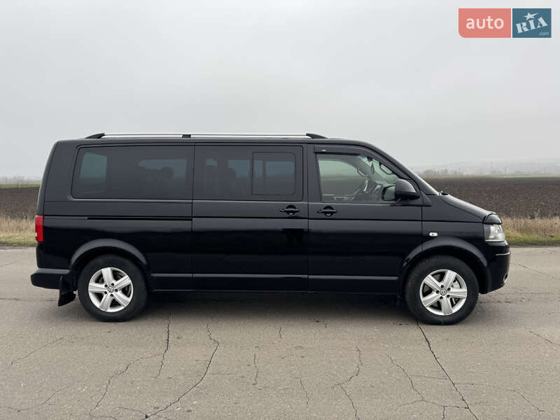 Минивэн Volkswagen Multivan 2013 в Каменке