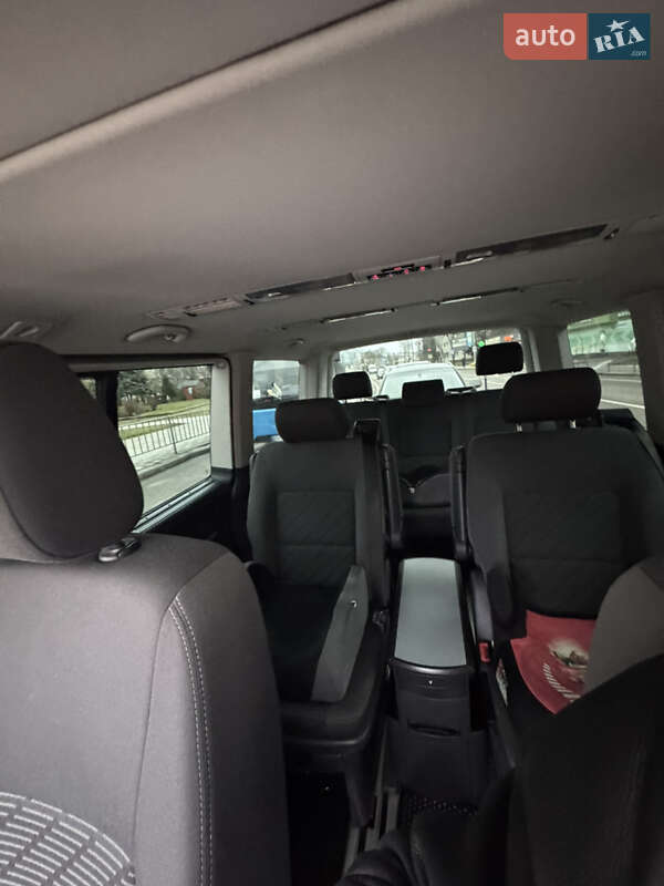 Минивэн Volkswagen Multivan 2014 в Львове