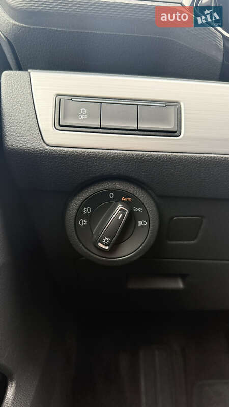 Минивэн Volkswagen Multivan 2020 в Киеве фото 46 Минивэн Volkswagen Multivan 2020 в Киеве