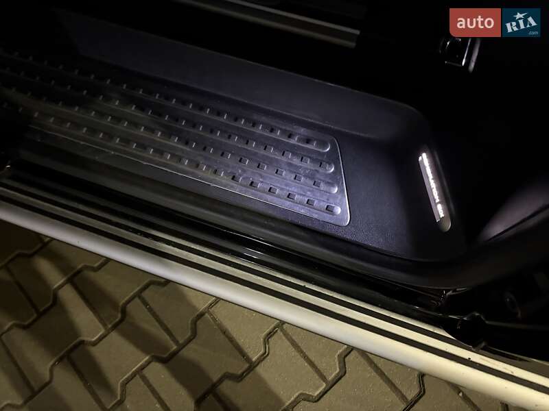 Минивэн Volkswagen Multivan 2022 в Киеве