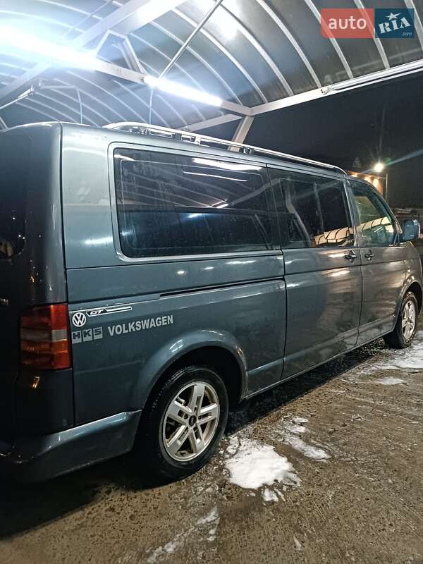 Минивэн Volkswagen Multivan 2008 в Ровно