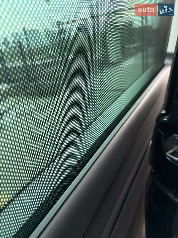 Минивэн Volkswagen Multivan 2022 в Киеве