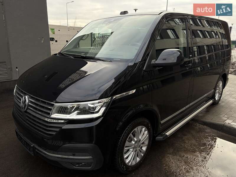 Минивэн Volkswagen Multivan 2022 в Киеве