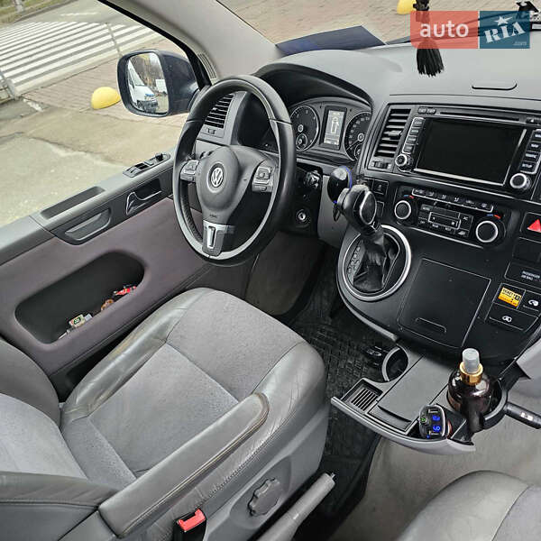 Минивэн Volkswagen Multivan 2010 в Киеве фото 13 Минивэн Volkswagen Multivan 2010 в Киеве