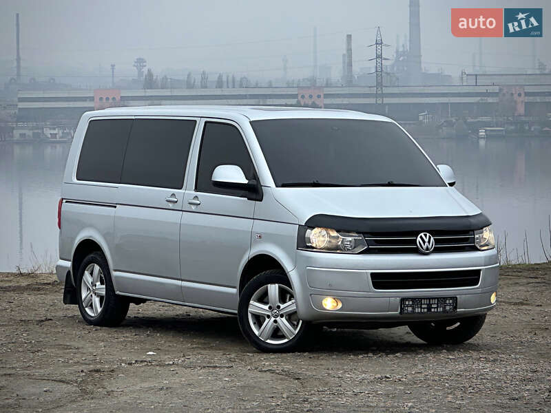 Volkswagen Multivan 2011 Volkswagen Multivan 2011
