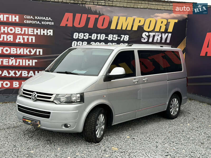 Минивэн Volkswagen Multivan 2011 в Стрые