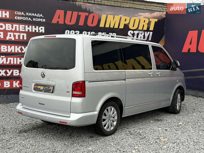 Минивэн Volkswagen Multivan 2011 в Стрые