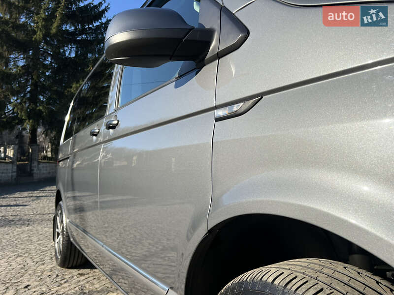 Минивэн Volkswagen Multivan 2018 в Черновцах