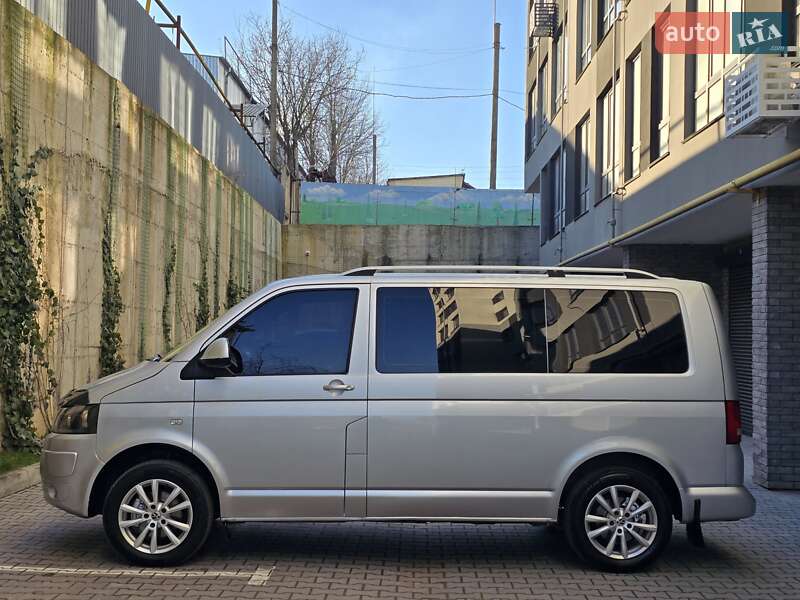 Минивэн Volkswagen Multivan 2013 в Хмельницком