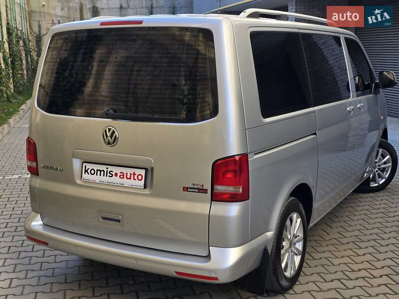 Минивэн Volkswagen Multivan 2013 в Хмельницком