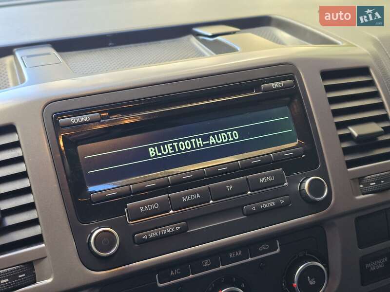 Минивэн Volkswagen Multivan 2013 в Хмельницком