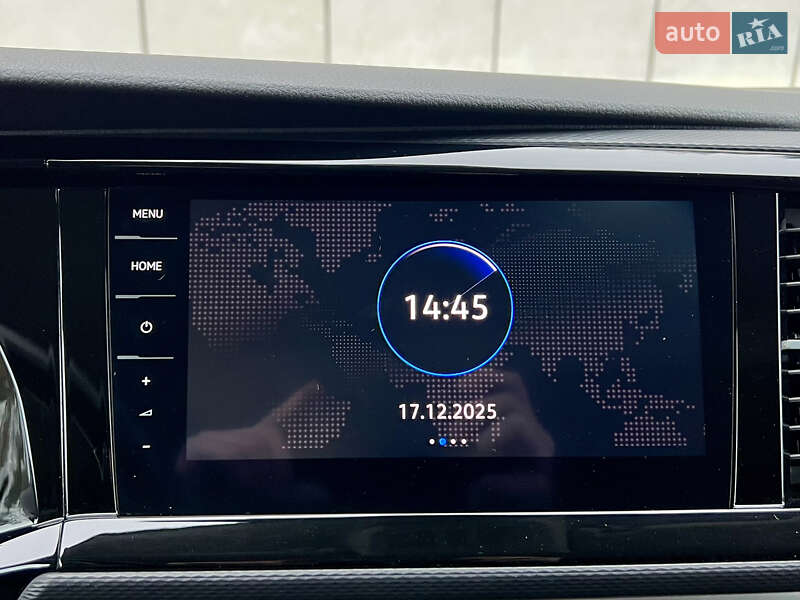 Минивэн Volkswagen Multivan 2020 в Киеве фото 64 Минивэн Volkswagen Multivan 2020 в Киеве