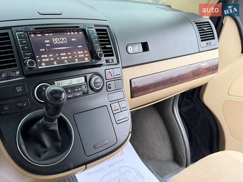 Минивэн Volkswagen Multivan 2009 в Берегово
