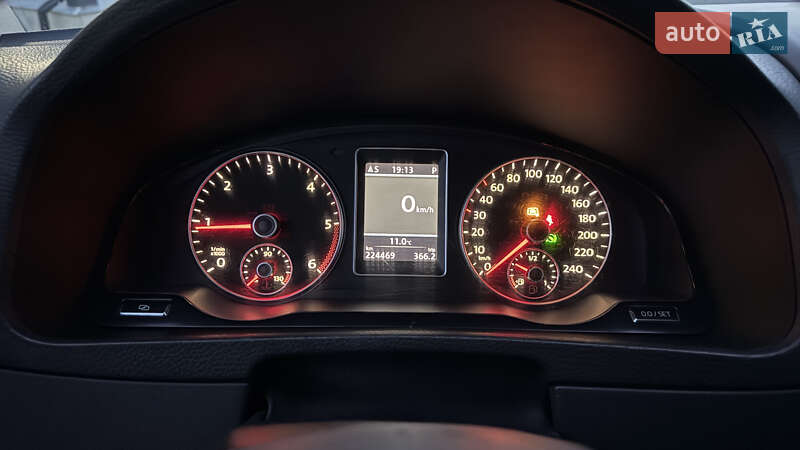 Минивэн Volkswagen Multivan 2010 в Киеве