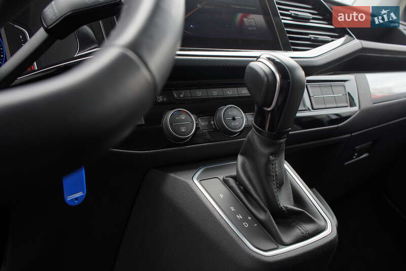 Мінівен Volkswagen Multivan 2020 в Житомирі