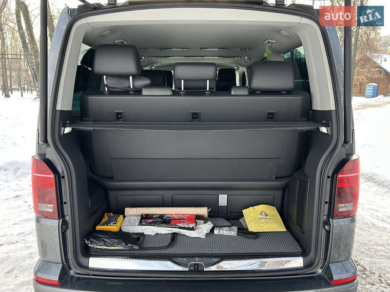 Минивэн Volkswagen Multivan 2020 в Киеве