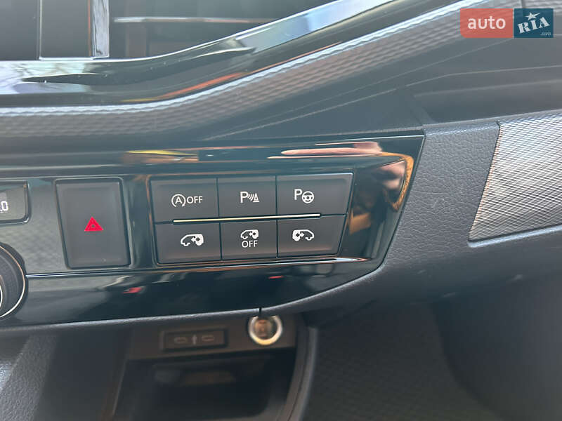 Минивэн Volkswagen Multivan 2020 в Киеве