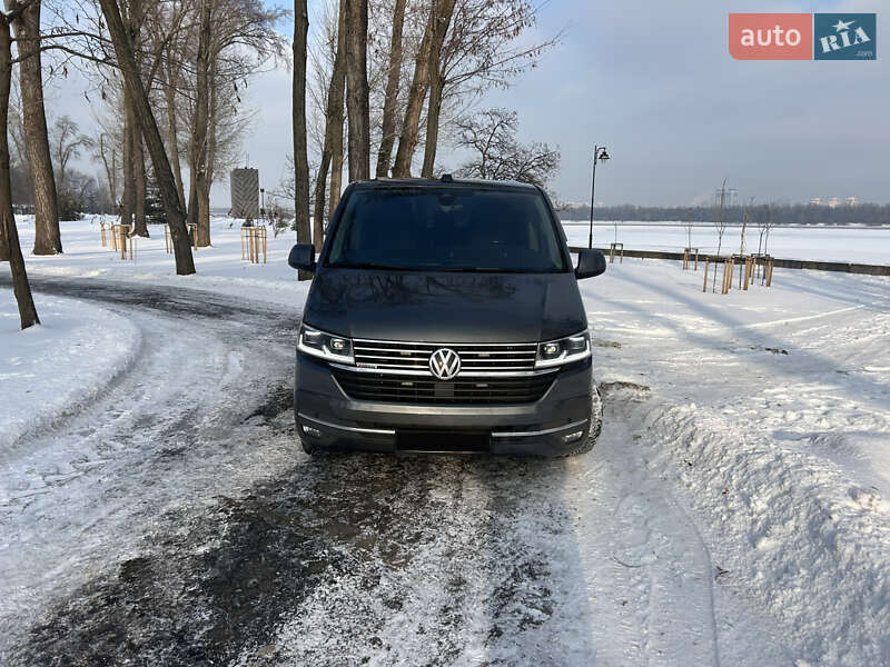 Минивэн Volkswagen Multivan 2020 в Киеве