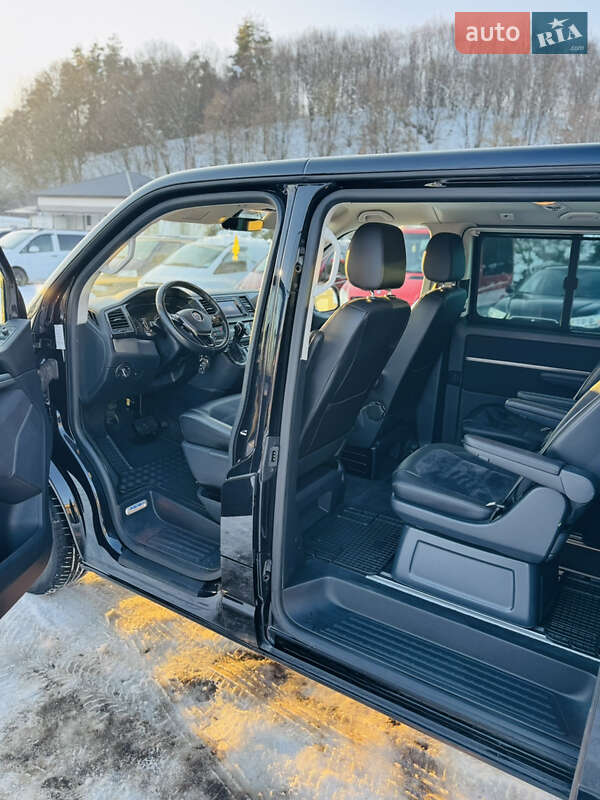 Минивэн Volkswagen Multivan 2018 в Иршаве