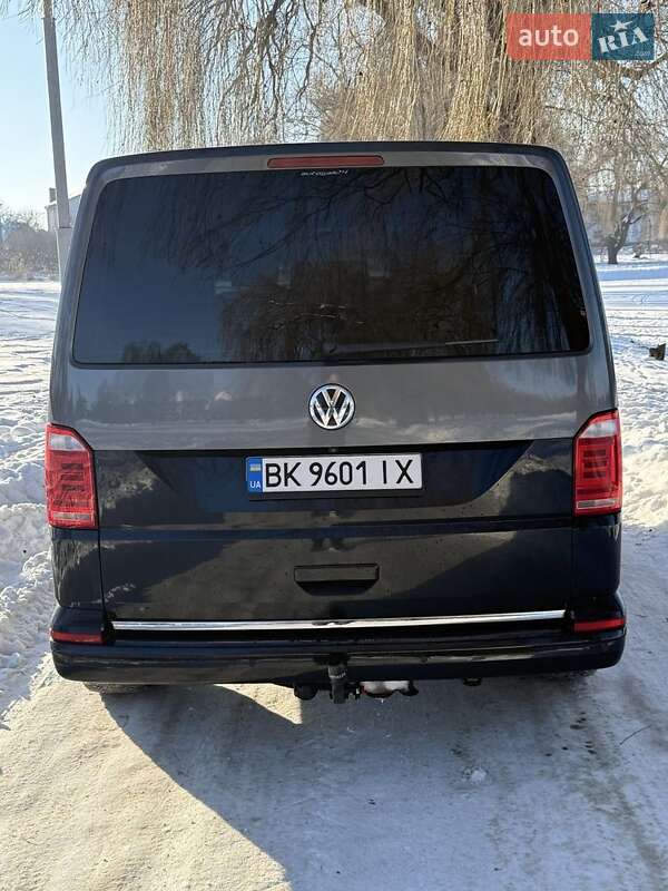 Минивэн Volkswagen Multivan 2018 в Ровно