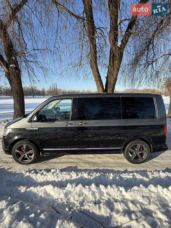 Минивэн Volkswagen Multivan 2018 в Ровно