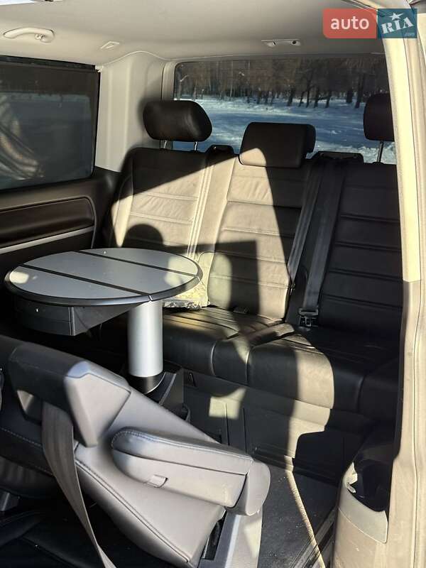 Минивэн Volkswagen Multivan 2018 в Ровно