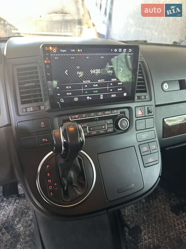 Минивэн Volkswagen Multivan 2015 в Киеве