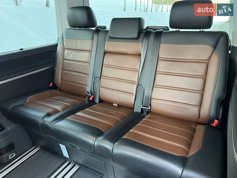 Минивэн Volkswagen Multivan 2020 в Киеве