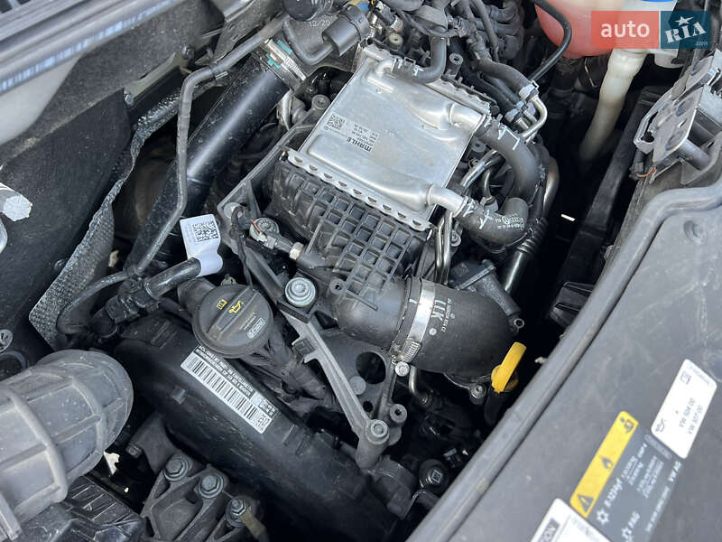 Минивэн Volkswagen Multivan 2020 в Киеве