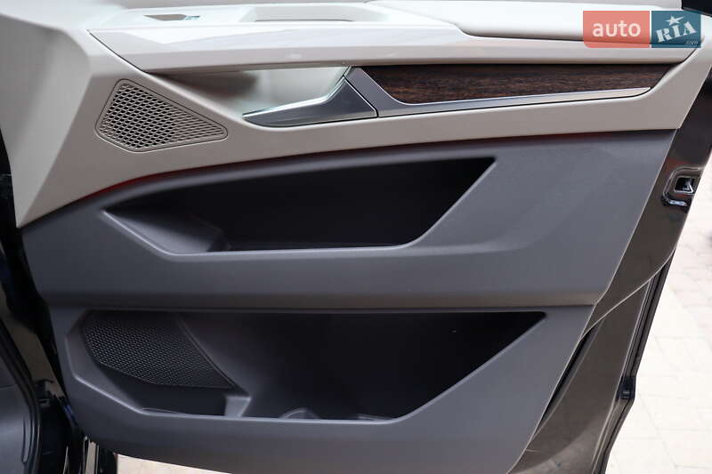Минивэн Volkswagen Multivan 2024 в Львове фото 32 Минивэн Volkswagen Multivan 2024 в Львове