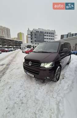Минивэн Volkswagen Multivan 2014 в Киеве