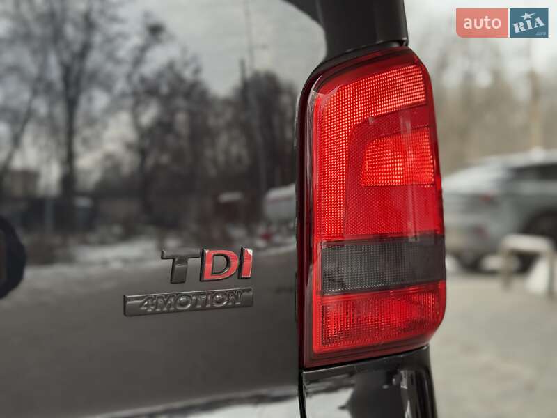 Минивэн Volkswagen Multivan 2015 в Днепре