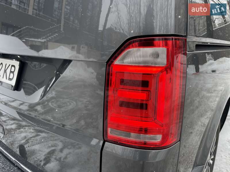 Минивэн Volkswagen Multivan 2018 в Киеве фото 50 Минивэн Volkswagen Multivan 2018 в Киеве