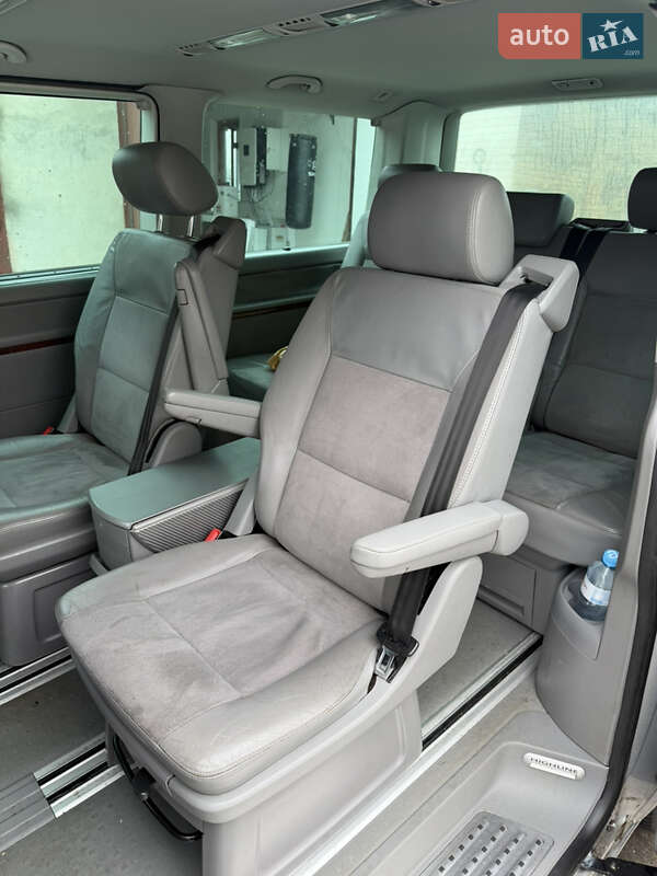 Минивэн Volkswagen Multivan 2007 в Николаеве