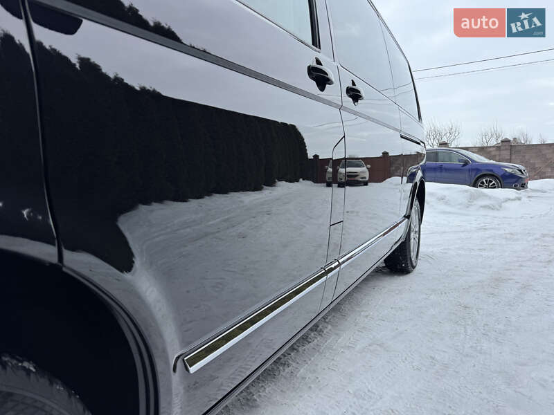 Минивэн Volkswagen Multivan 2020 в Луцке